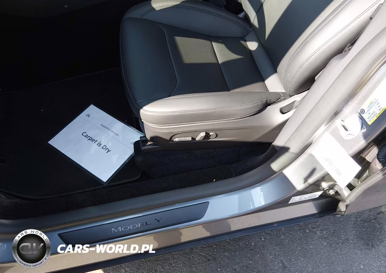 2026 Tesla Model Y Premium Rear-Wheel Drive-Rear-Wheel Drive VIN:7SAYGDED7TA437713 - 6