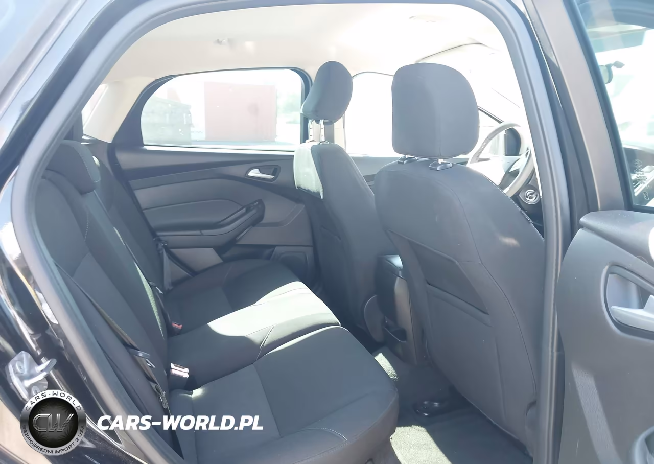 2015 Ford Focus Se VIN:1FADP3K26FL363851 - 8