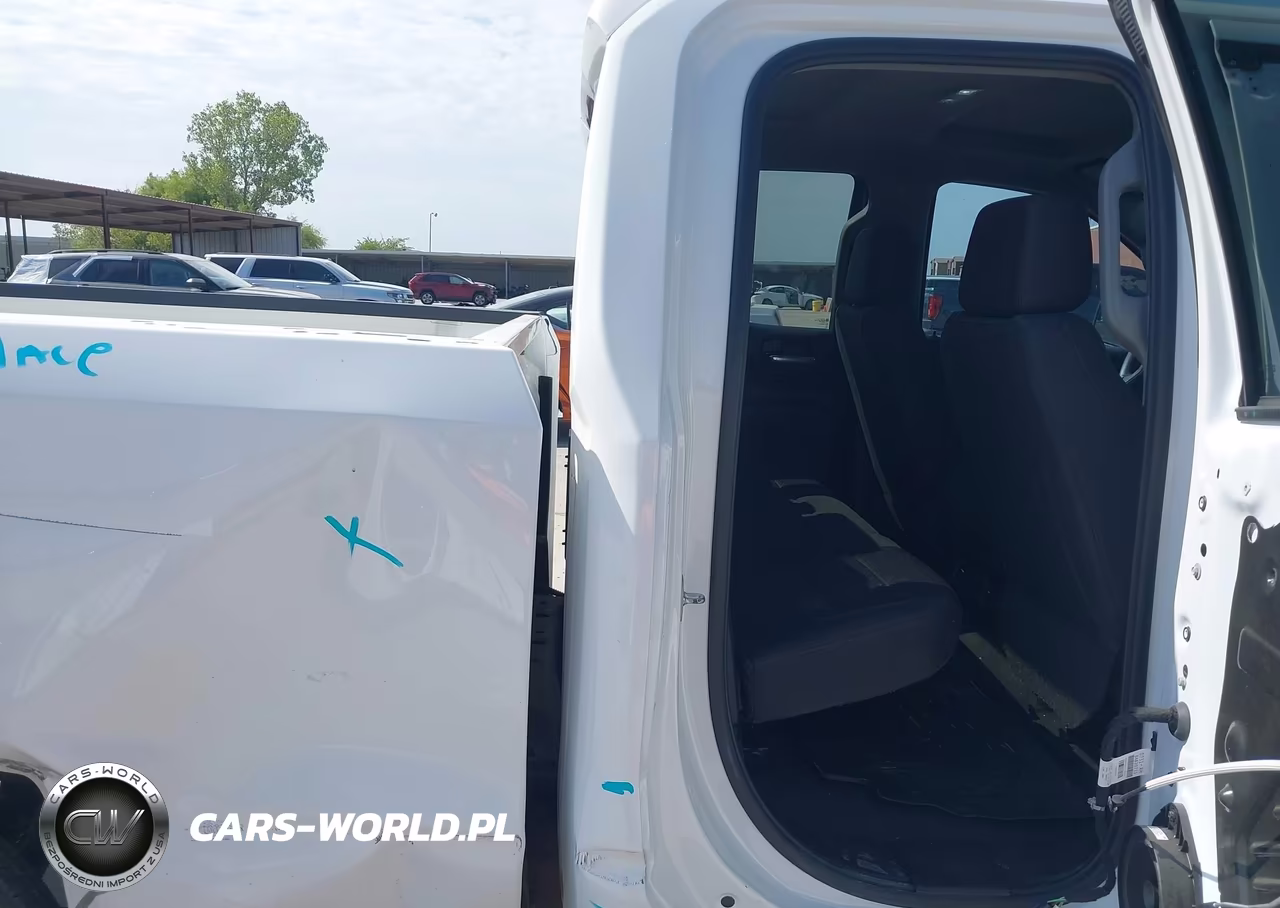 2021 Chevrolet Silverado 1500 2Wd Standard Bed Custom VIN:1GCRWBEKXMZ361149 - 8