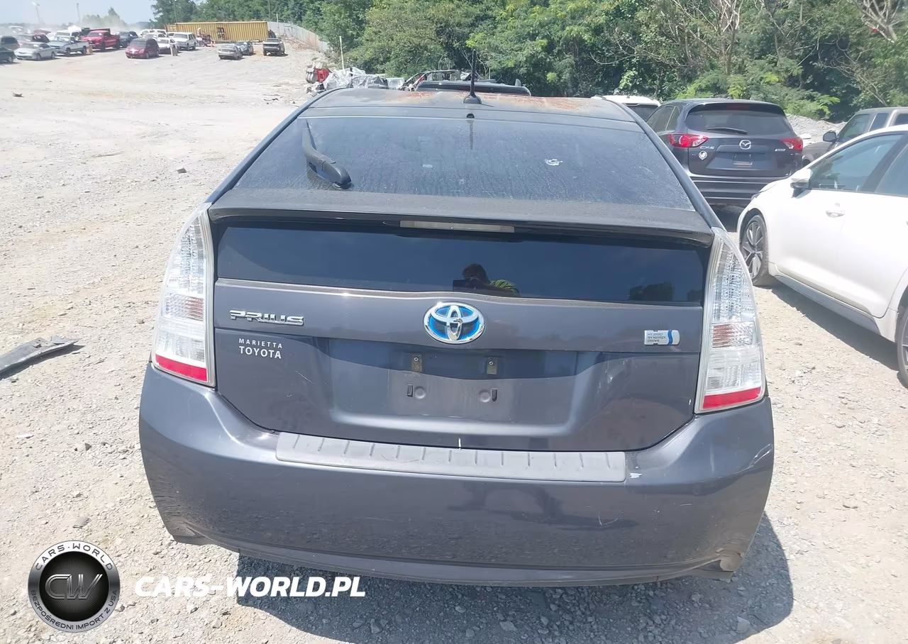 2011 Toyota Prius Two VIN:JTDKN3DU3B5324798 - 16