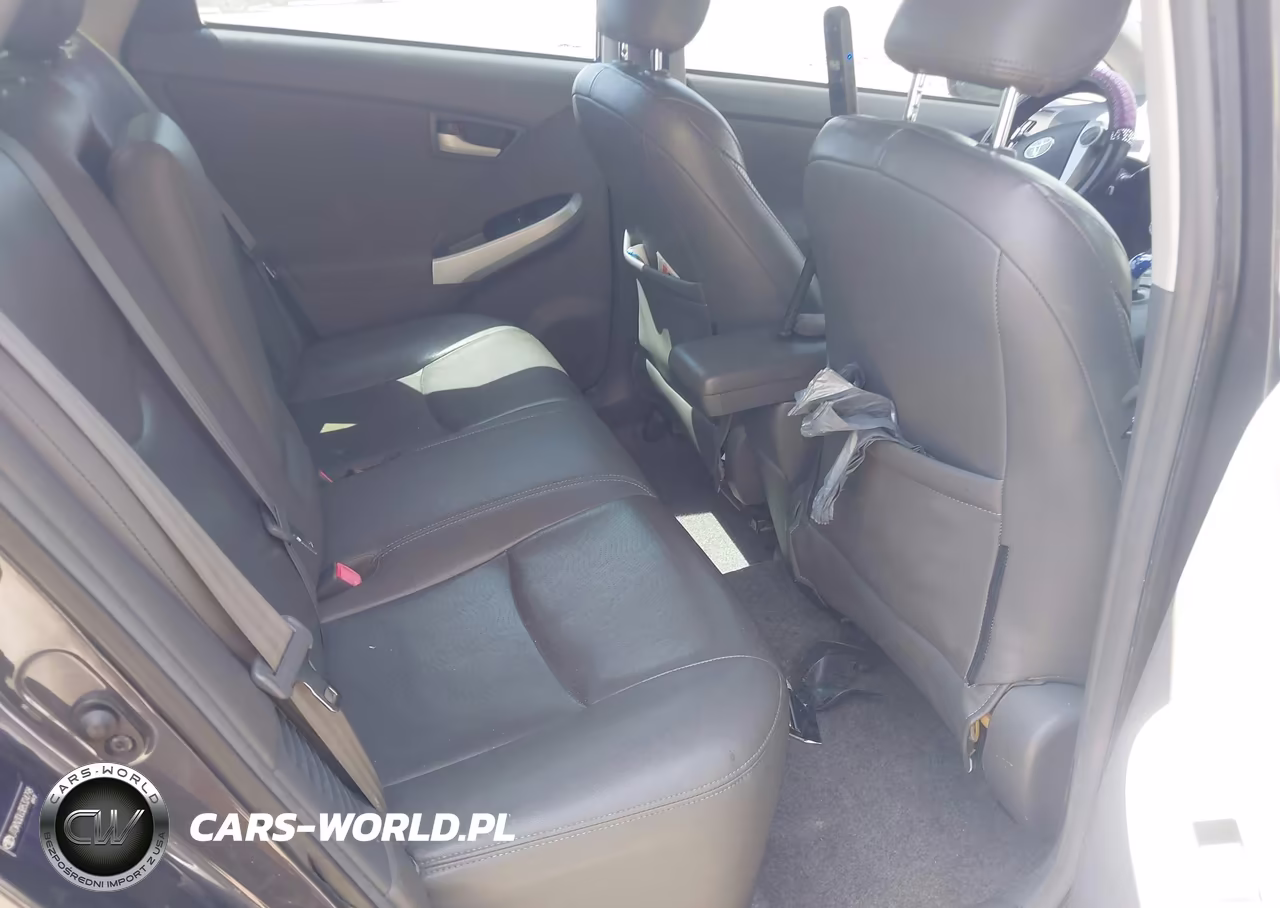2011 Toyota Prius Two VIN:JTDKN3DU3B5324798 - 8