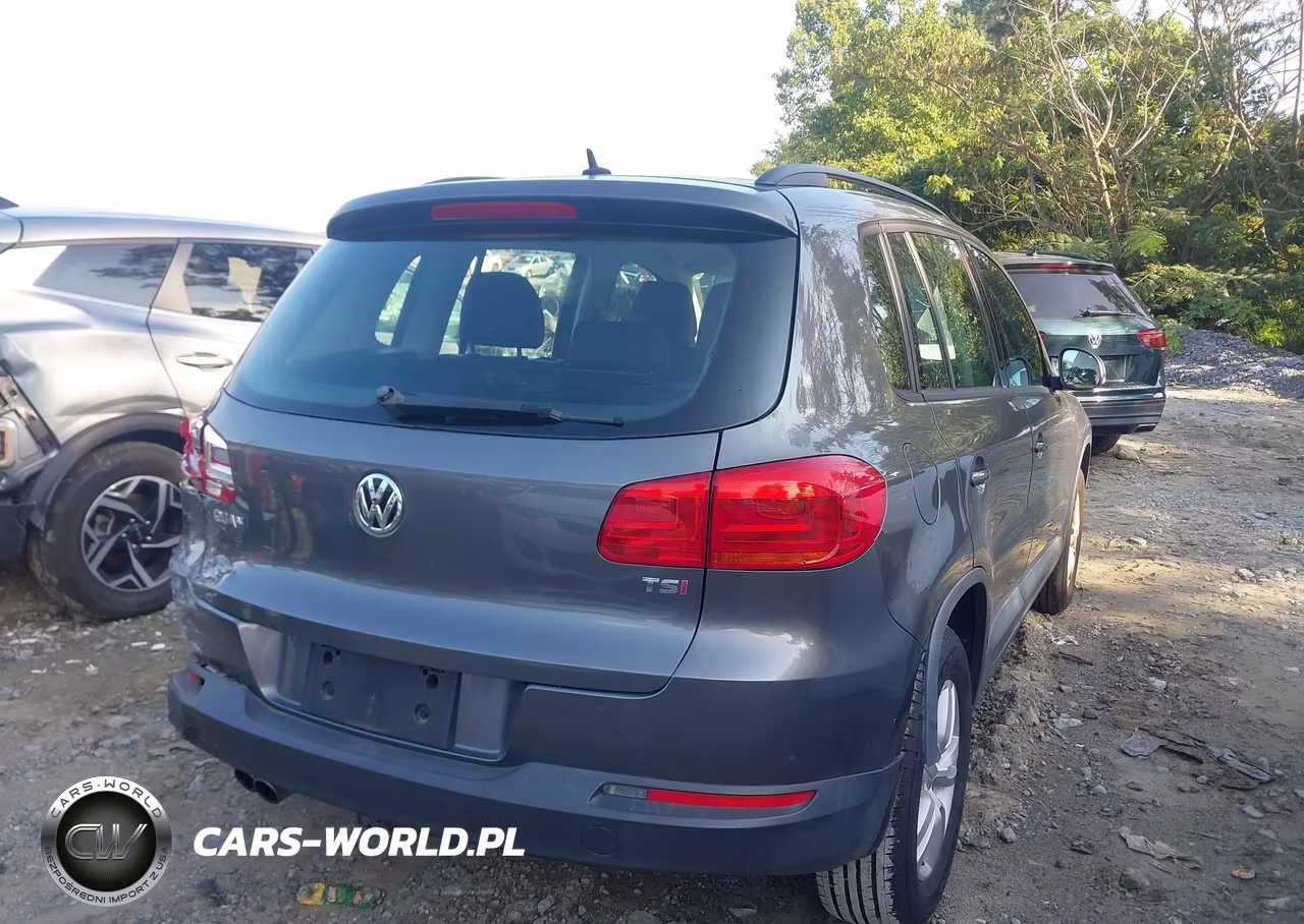 2016 Volkswagen Tiguan S VIN:WVGAV7AX5GW521485 - 4