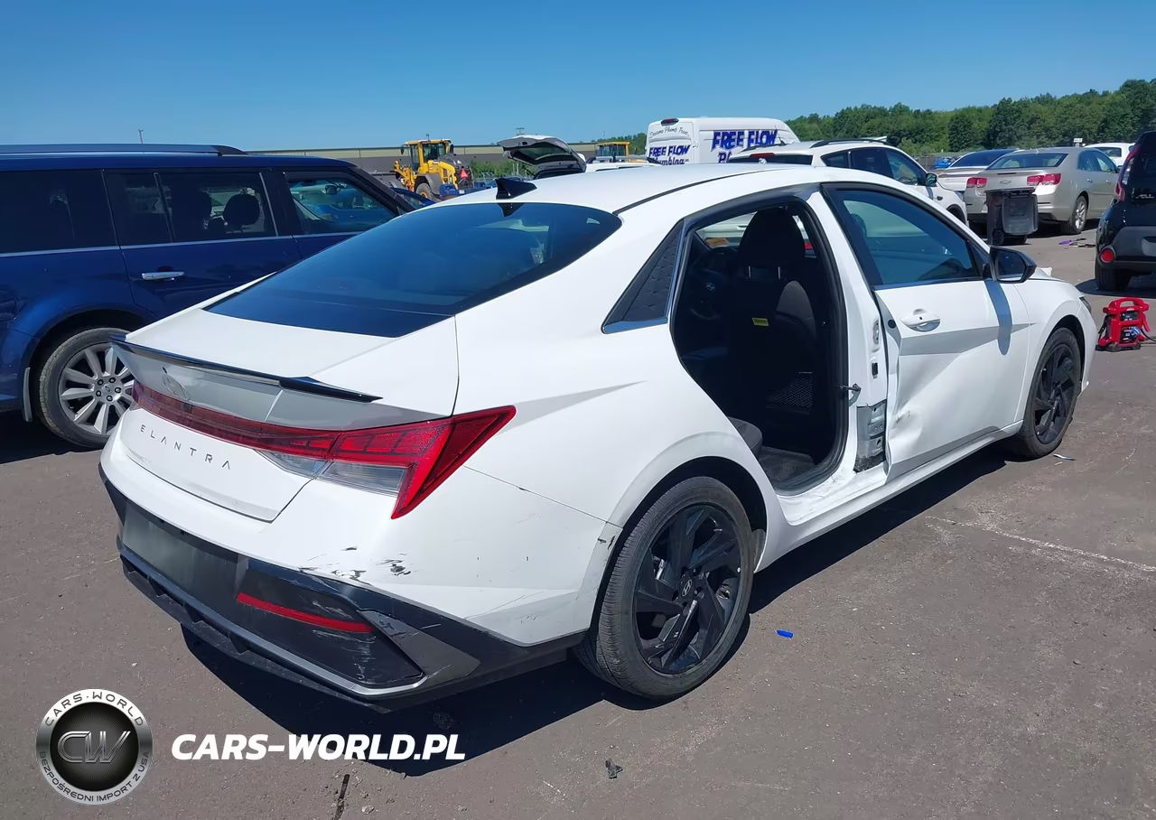 2026 Hyundai Elantra Sel Sport Premium VIN:KMHLS4DG3TU106361 - 4