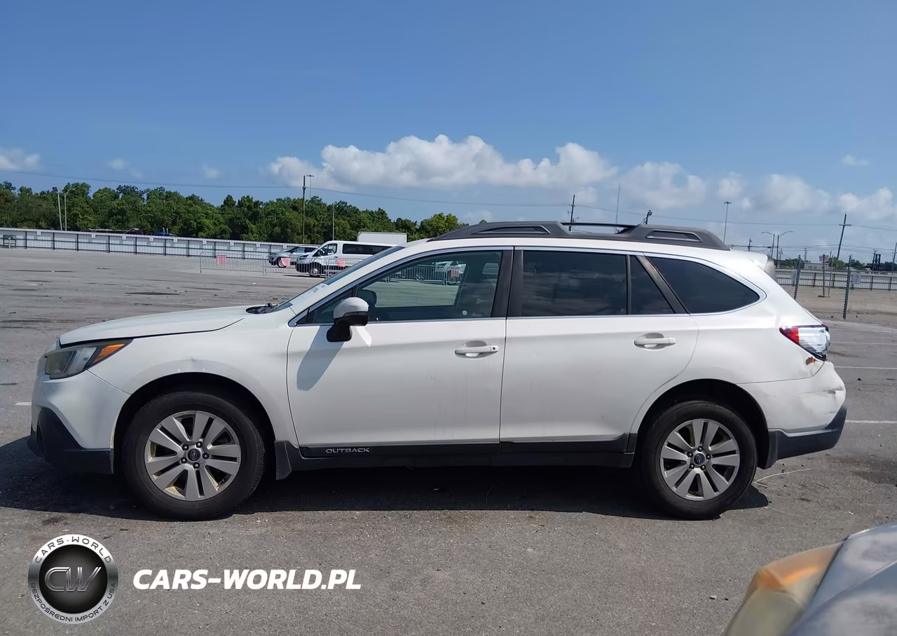 2019 Subaru Outback 2.5I Premium VIN:4S4BSAHC5K3265677 - 14