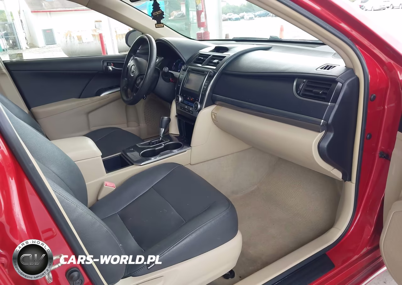 2014 Toyota Camry Hybrid Le VIN:4T1BD1FK0EU132831 - 5