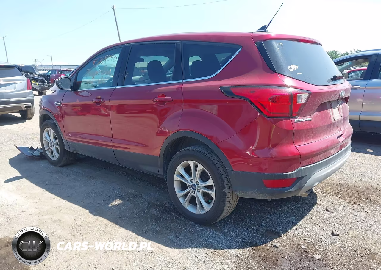 2019 Ford Escape Se VIN:1FMCU0GD9KUB98255 - 3