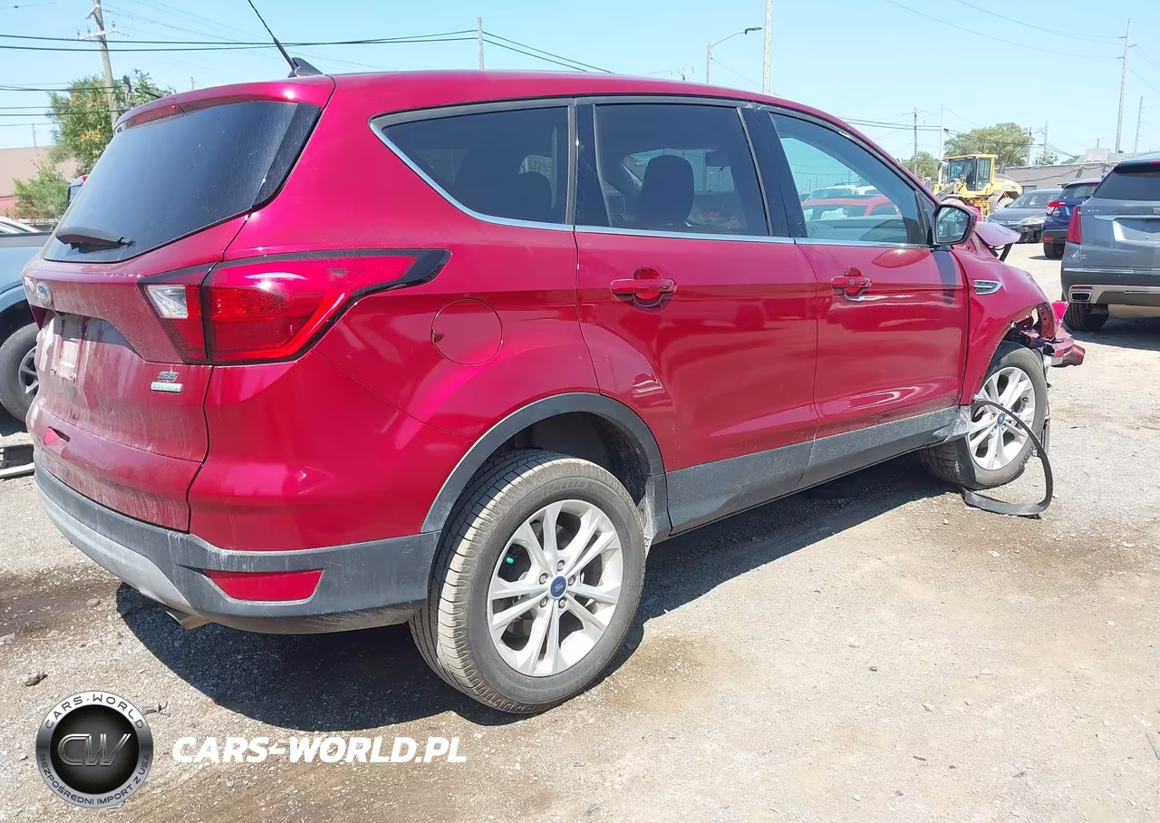 2019 Ford Escape Se VIN:1FMCU0GD9KUB98255 - 4
