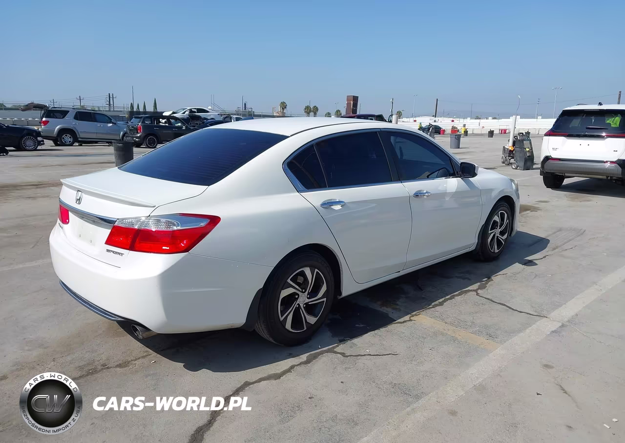 2015 Honda Accord Sport VIN:1HGCR2F59FA114570 - 4