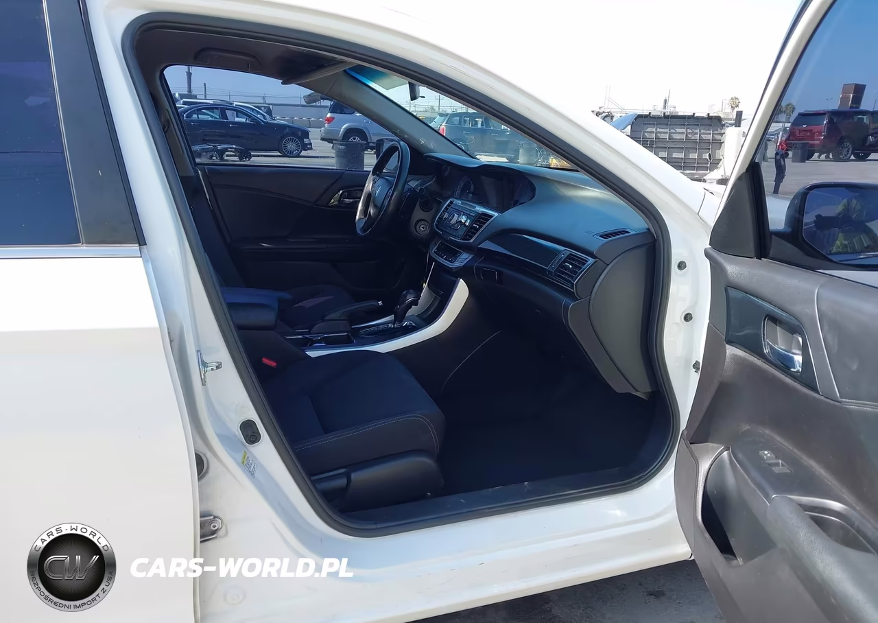 2015 Honda Accord Sport VIN:1HGCR2F59FA114570 - 5