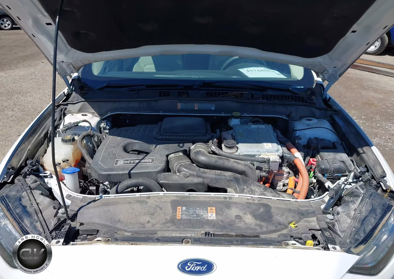 2018 Ford Fusion Hybrid S VIN:3FA6P0UU0JR243625 - 10