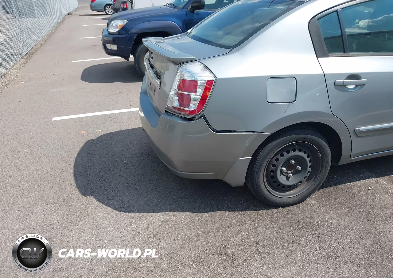 2011 Nissan Sentra 2.0S VIN:3N1AB6AP4BL704143 - 6