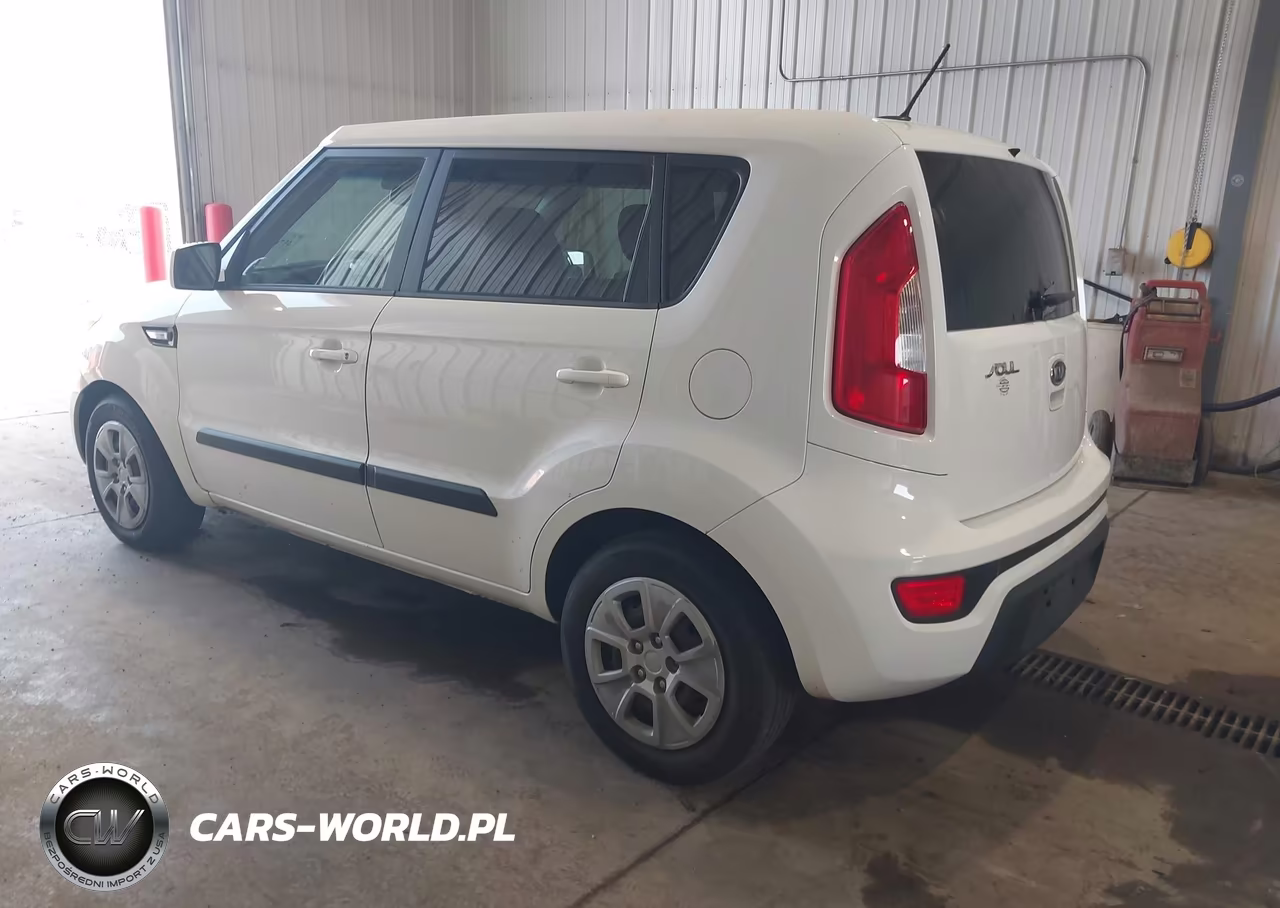 2012 Kia Soul VIN:KNDJT2A51C7360570 - 3