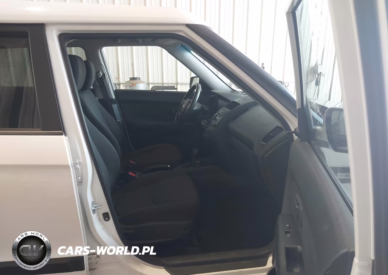 2012 Kia Soul VIN:KNDJT2A51C7360570 - 5