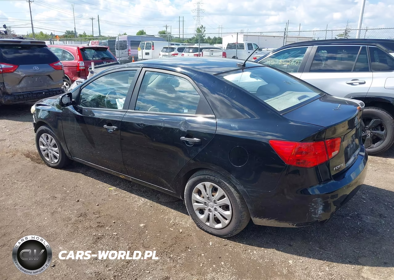 2010 Kia Forte Lx VIN:KNAFT4A27A5809439 - 3