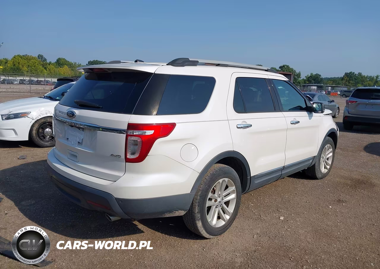 2012 Ford Explorer Xlt VIN:1FMHK8D80CGA11048 - 4