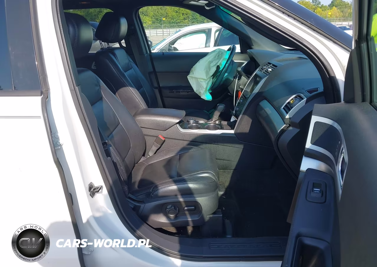 2012 Ford Explorer Xlt VIN:1FMHK8D80CGA11048 - 5