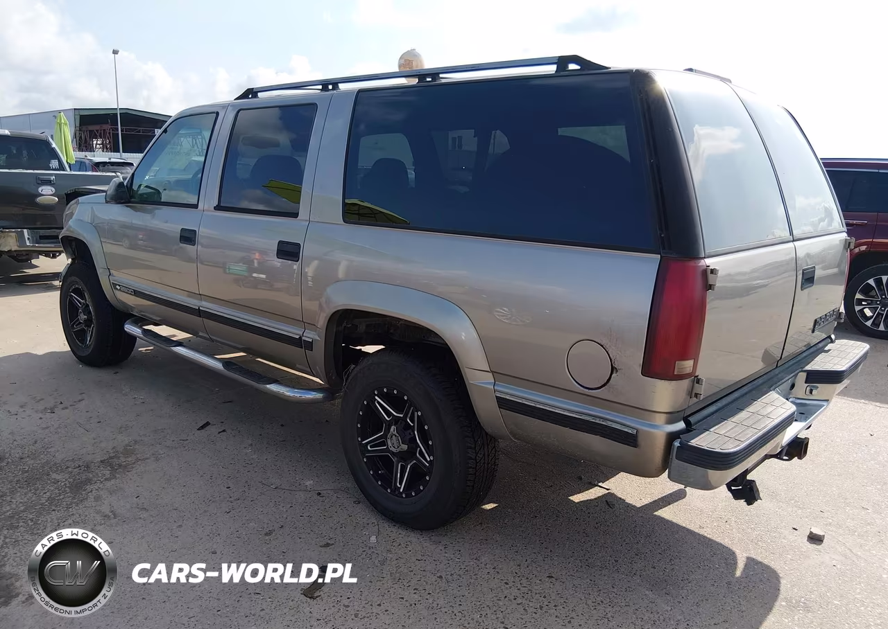 1999 Chevrolet Suburban VIN:3GNGK26R2XG237290 - 3