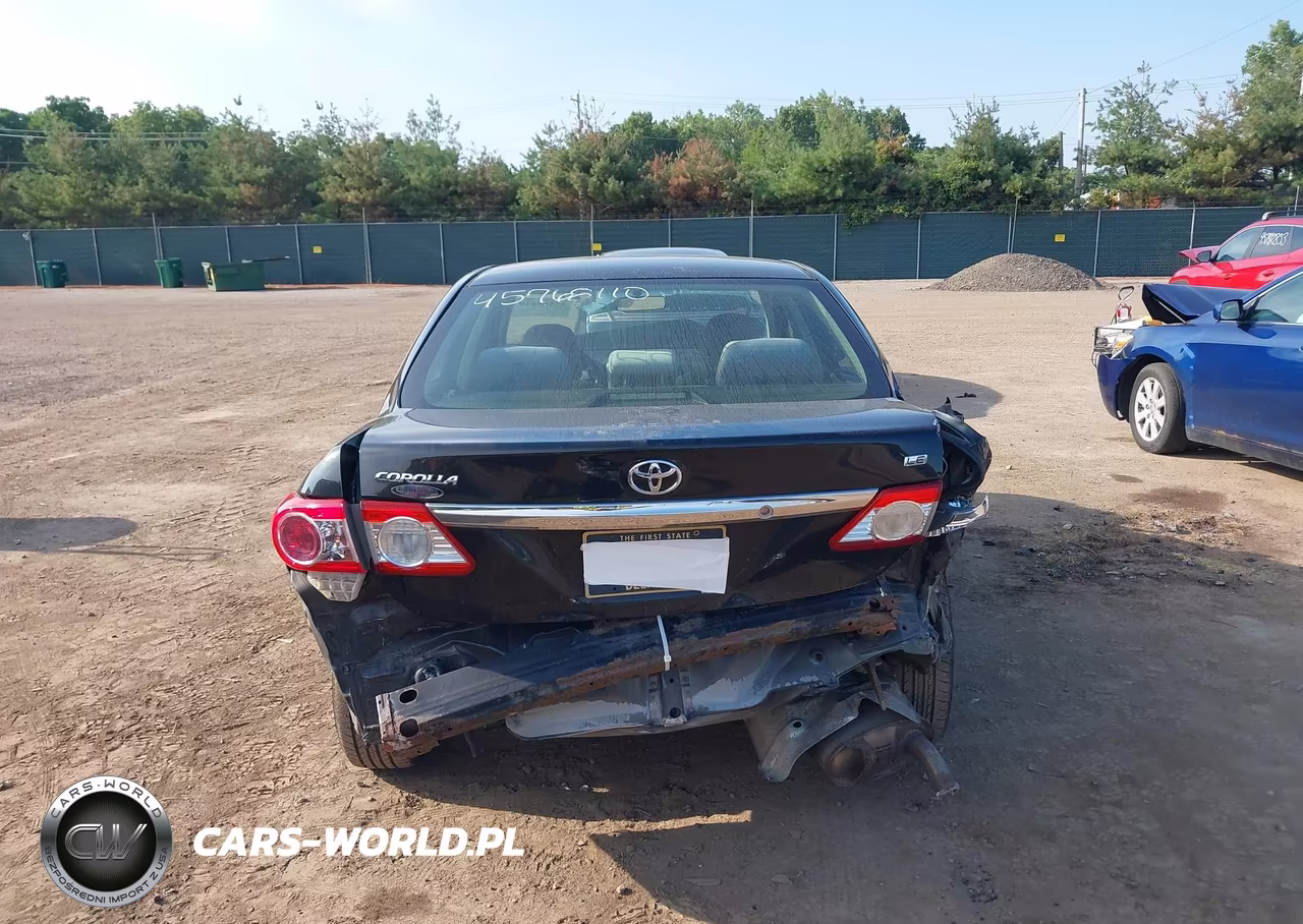 2011 Toyota Corolla Le VIN:JTDBU4EE6BJ100383 - 17