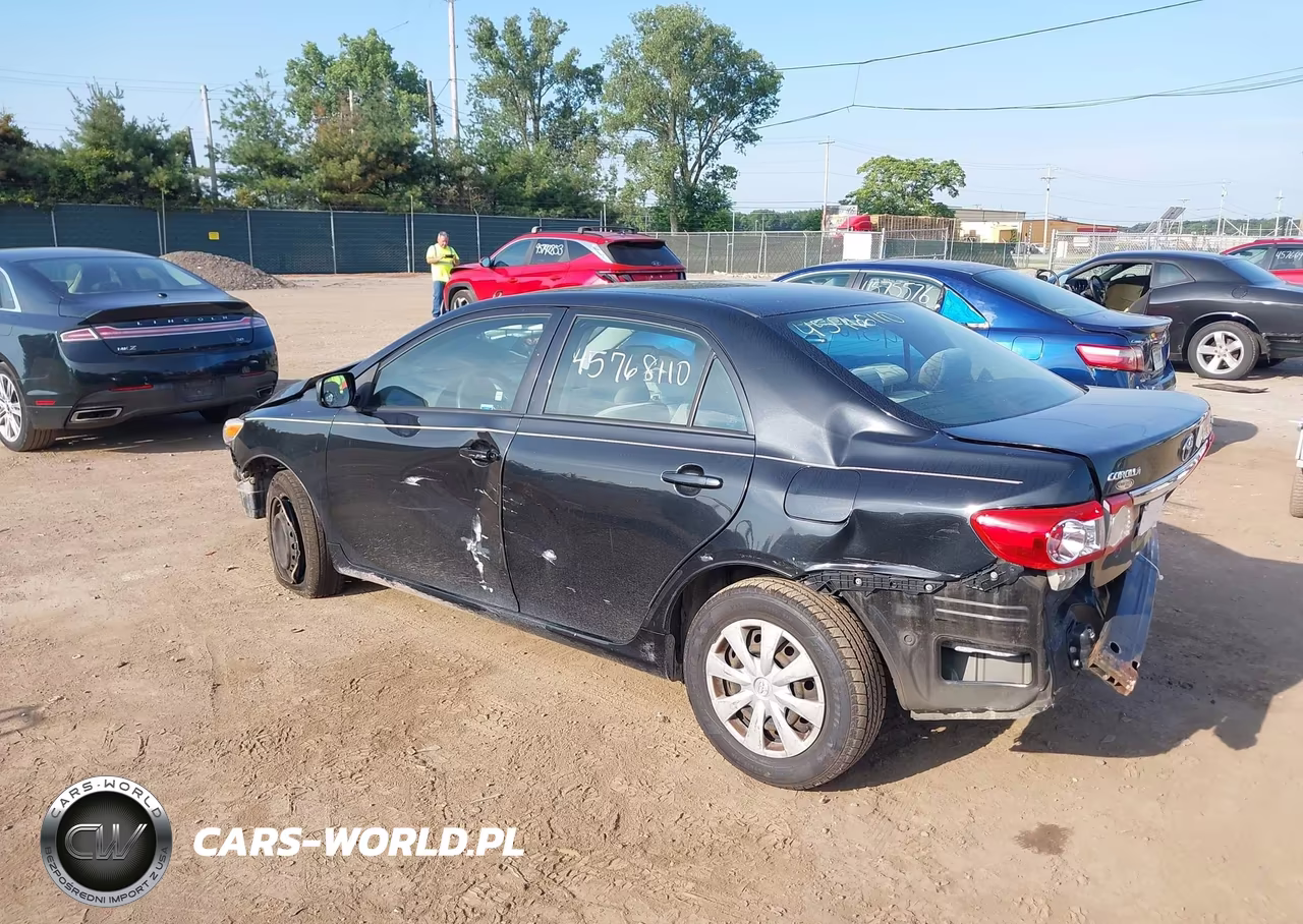 2011 Toyota Corolla Le VIN:JTDBU4EE6BJ100383 - 3