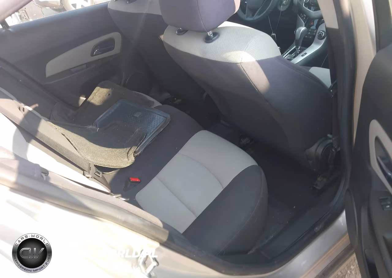 2014 Chevrolet Cruze Ls Auto VIN:1G1PA5SH6E7253083 - 8