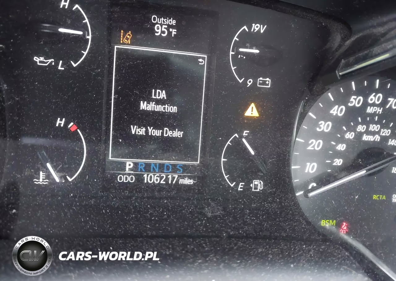 2018 Toyota Sequoia Trd Sport VIN:5TDBY5G11JS160089 - 16