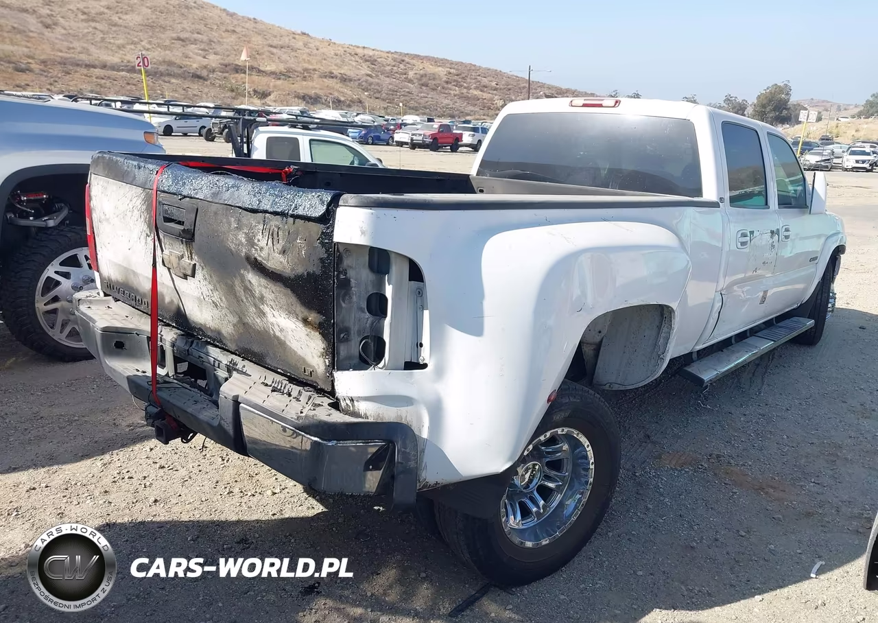 2001 Chevrolet Silverado 3500 Ls VIN:1GCJC33U01F174709 - 4