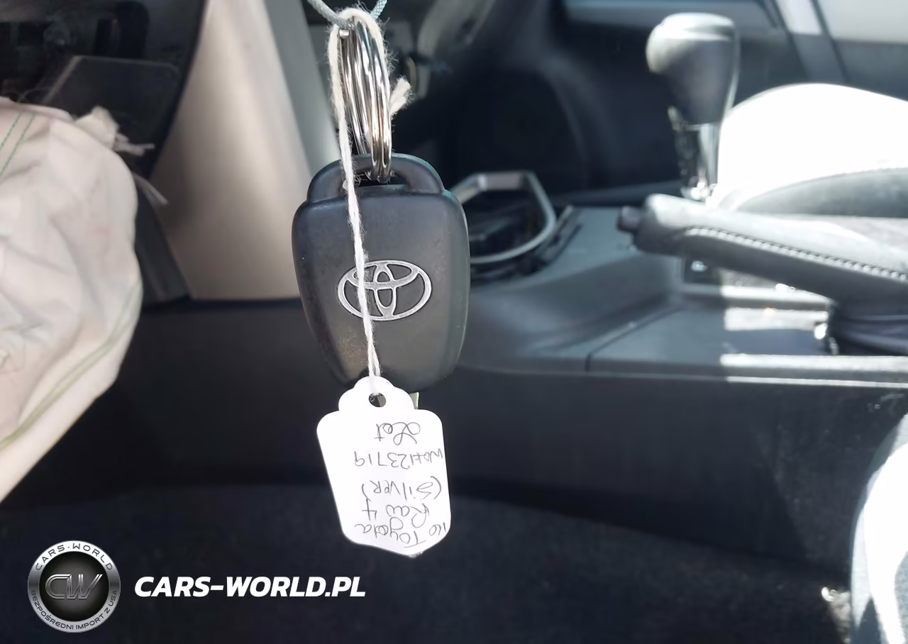 2016 Toyota Rav4 Xle VIN:2T3RFREV9GW482732 - 11