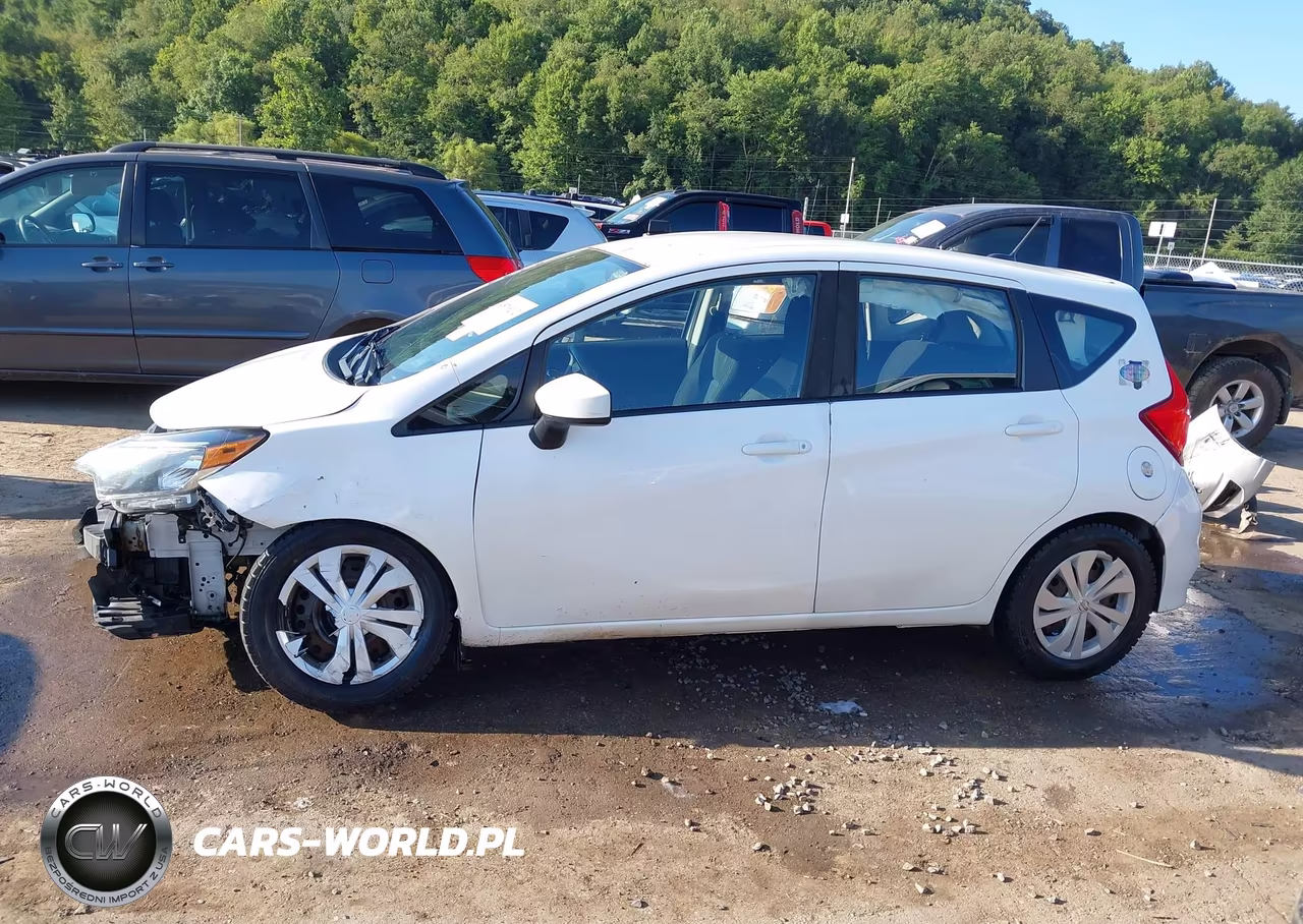 2018 Nissan Versa Note Sv VIN:3N1CE2CP0JL355843 - 15