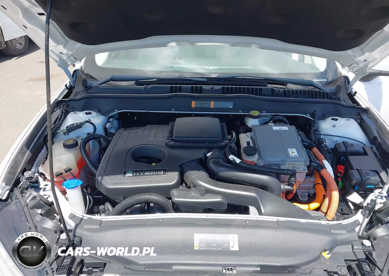 2018 Ford Fusion Hybrid S VIN:3FA6P0UU3JR235972 - 10