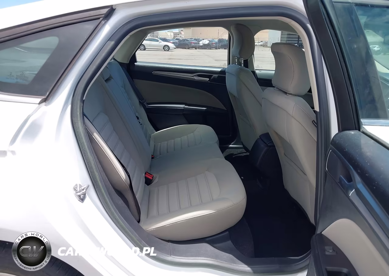 2018 Ford Fusion Hybrid S VIN:3FA6P0UU3JR235972 - 8