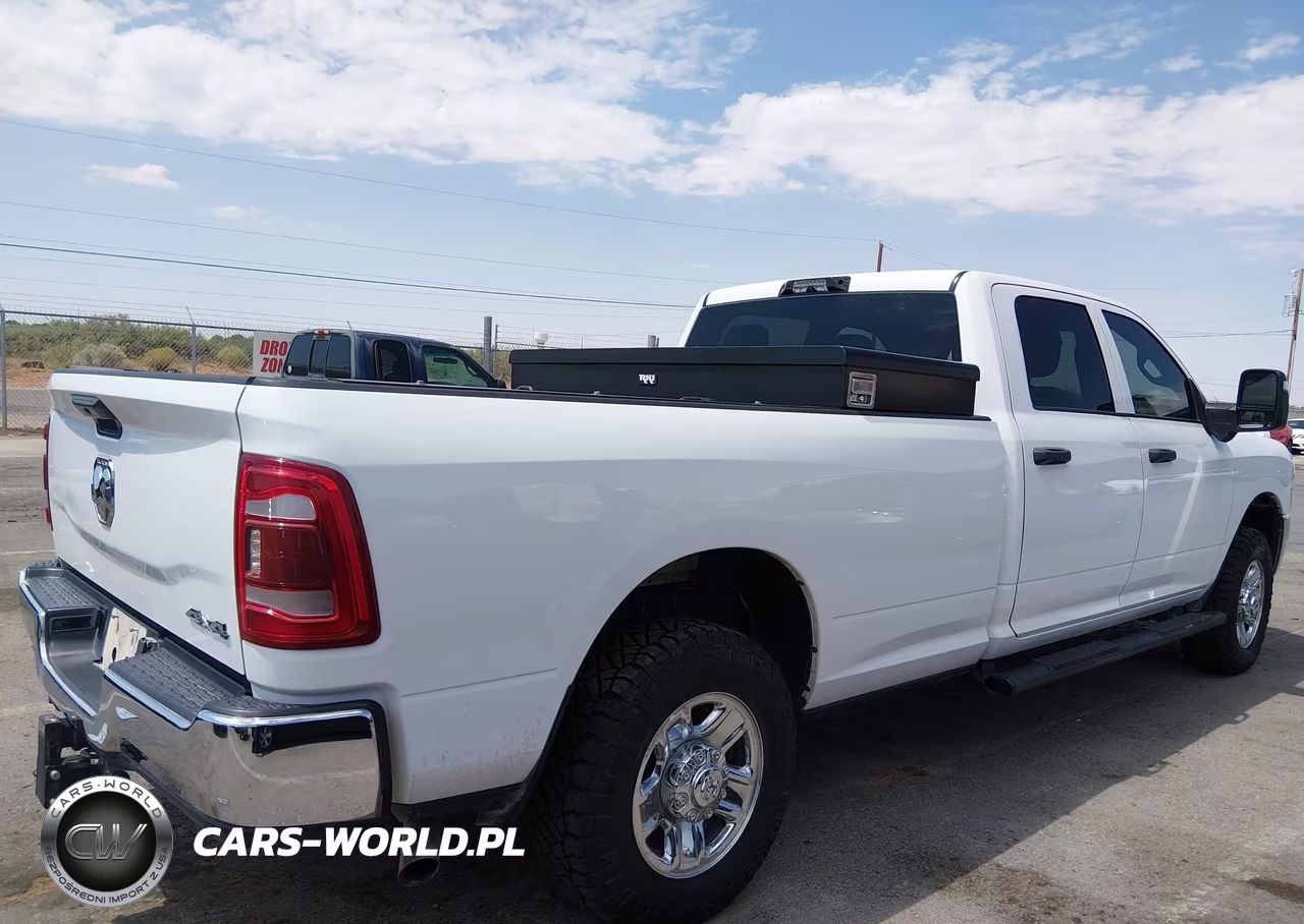 2024 Ram 2500 Tradesman 4X4 8' Box VIN:3C6UR5HJ3RG153442 - 13