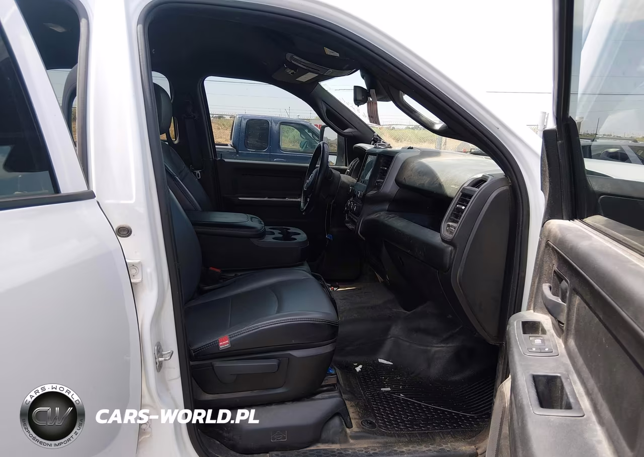 2024 Ram 2500 Tradesman 4X4 8' Box VIN:3C6UR5HJ3RG153442 - 5