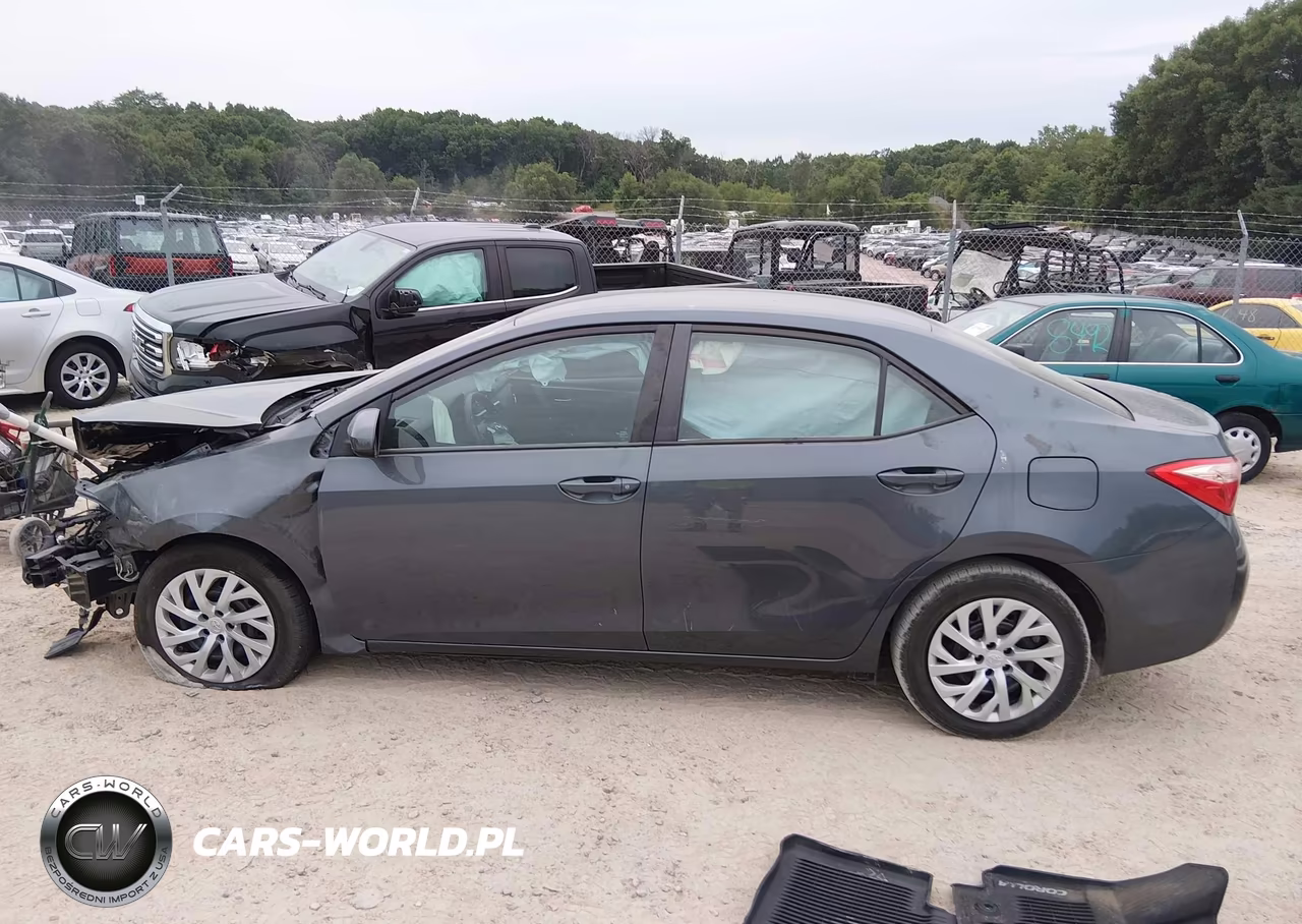 2018 Toyota Corolla Le VIN:2T1BURHE5JC993827 - 15