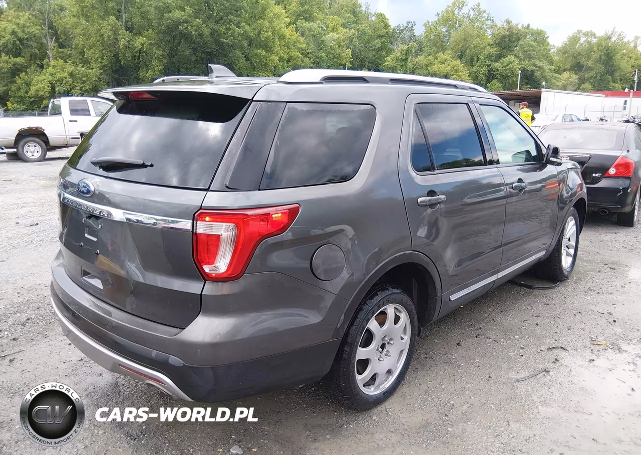 2016 Ford Explorer Xlt VIN:1FM5K7D81GGA32980 - 4