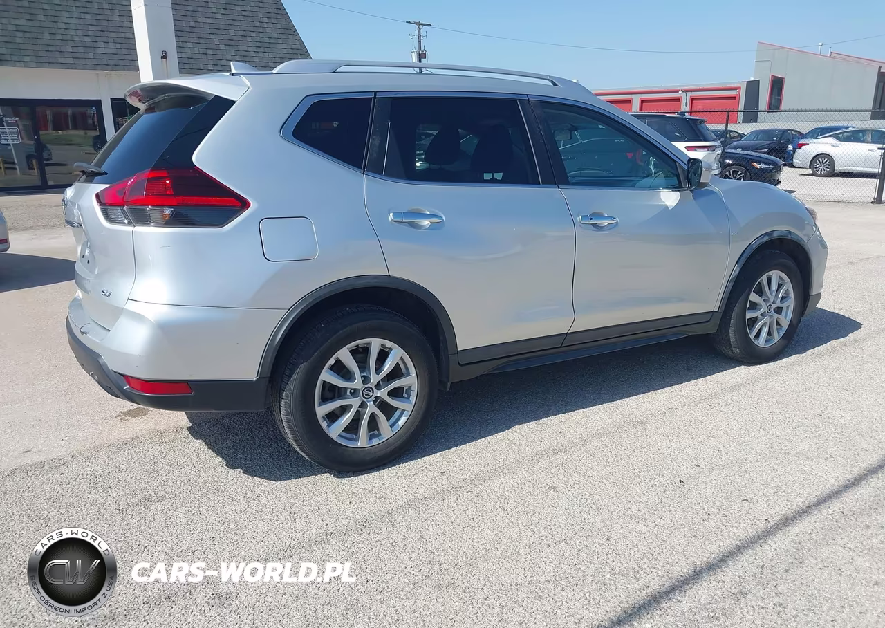 2018 Nissan Rogue Sv VIN:KNMAT2MT2JP567976 - 4