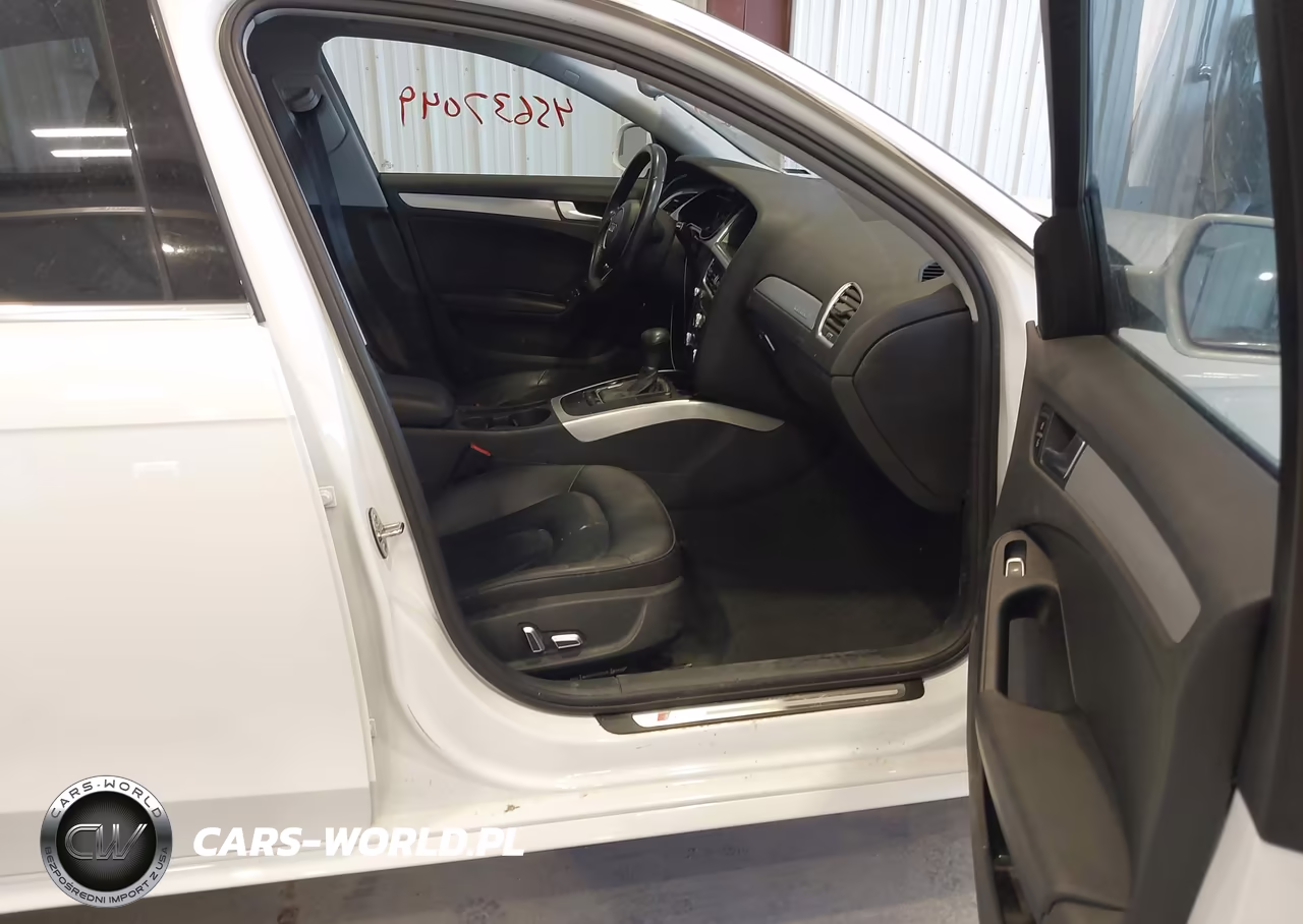 2016 Audi A4 Premium VIN:WAUBFAFL7GN018262 - 5