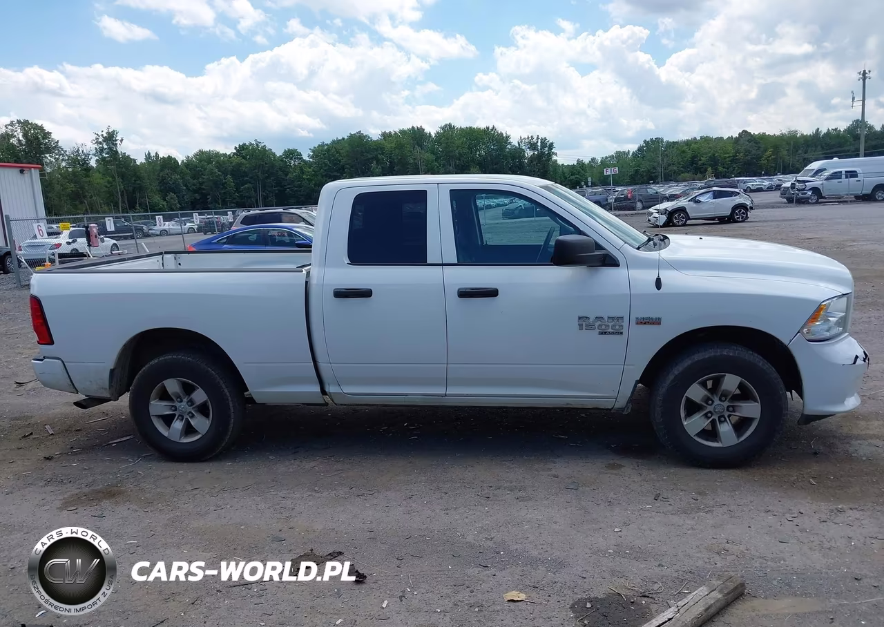 2019 Ram 1500 Classic Express 4X4 6'4 Box VIN:1C6RR7FT3KS501826 - 13