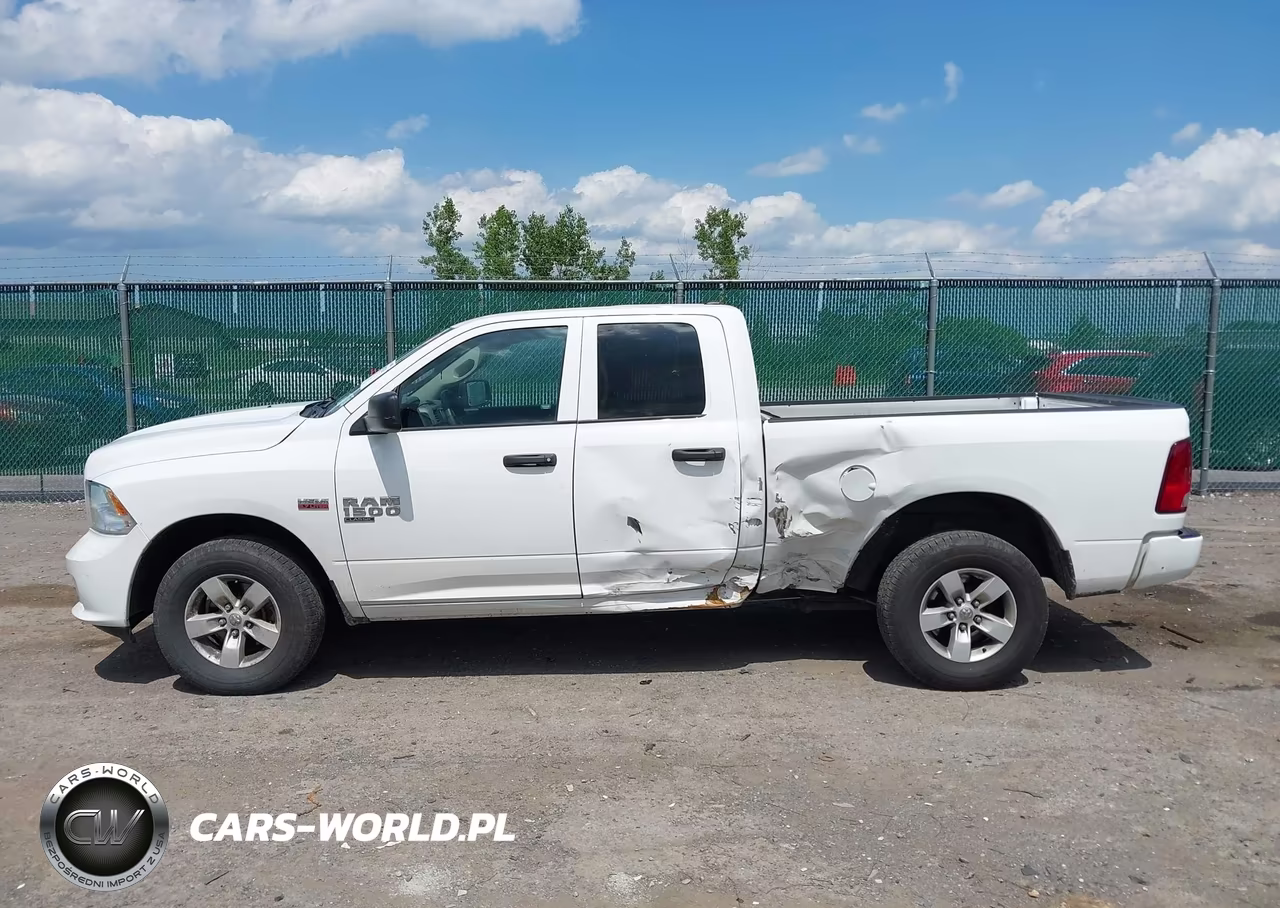 2019 Ram 1500 Classic Express 4X4 6'4 Box VIN:1C6RR7FT3KS501826 - 14