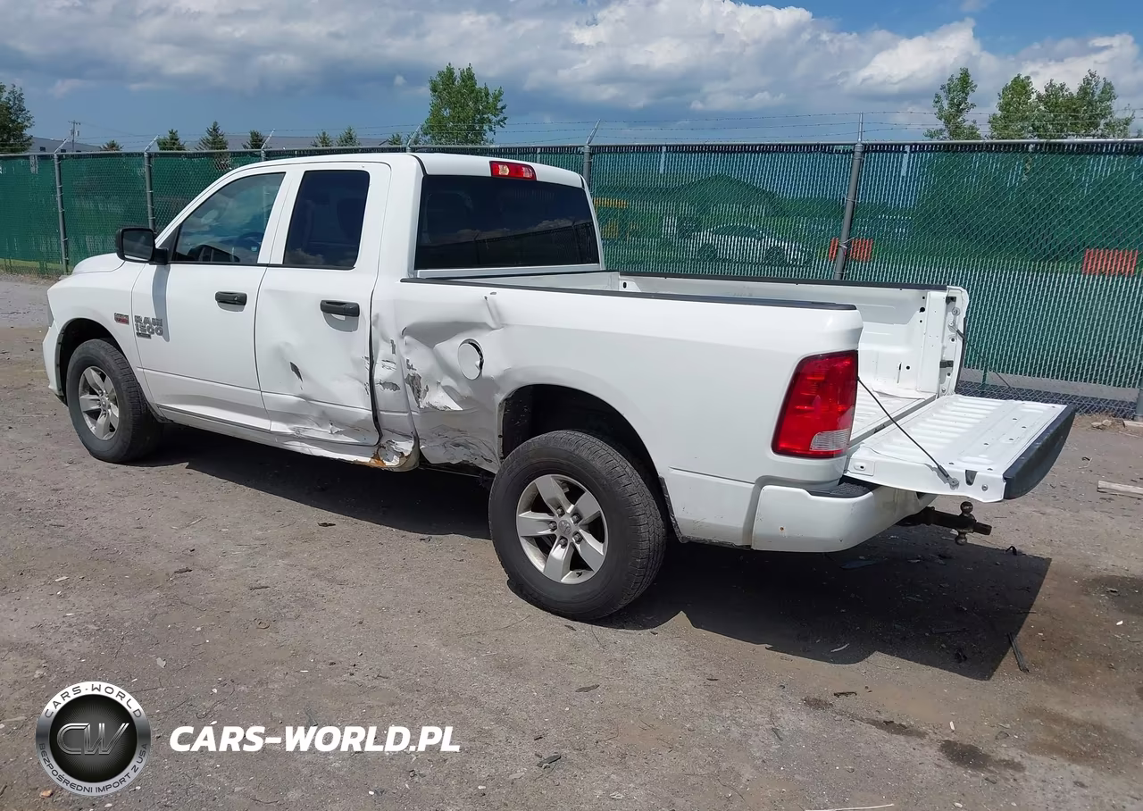 2019 Ram 1500 Classic Express 4X4 6'4 Box VIN:1C6RR7FT3KS501826 - 3