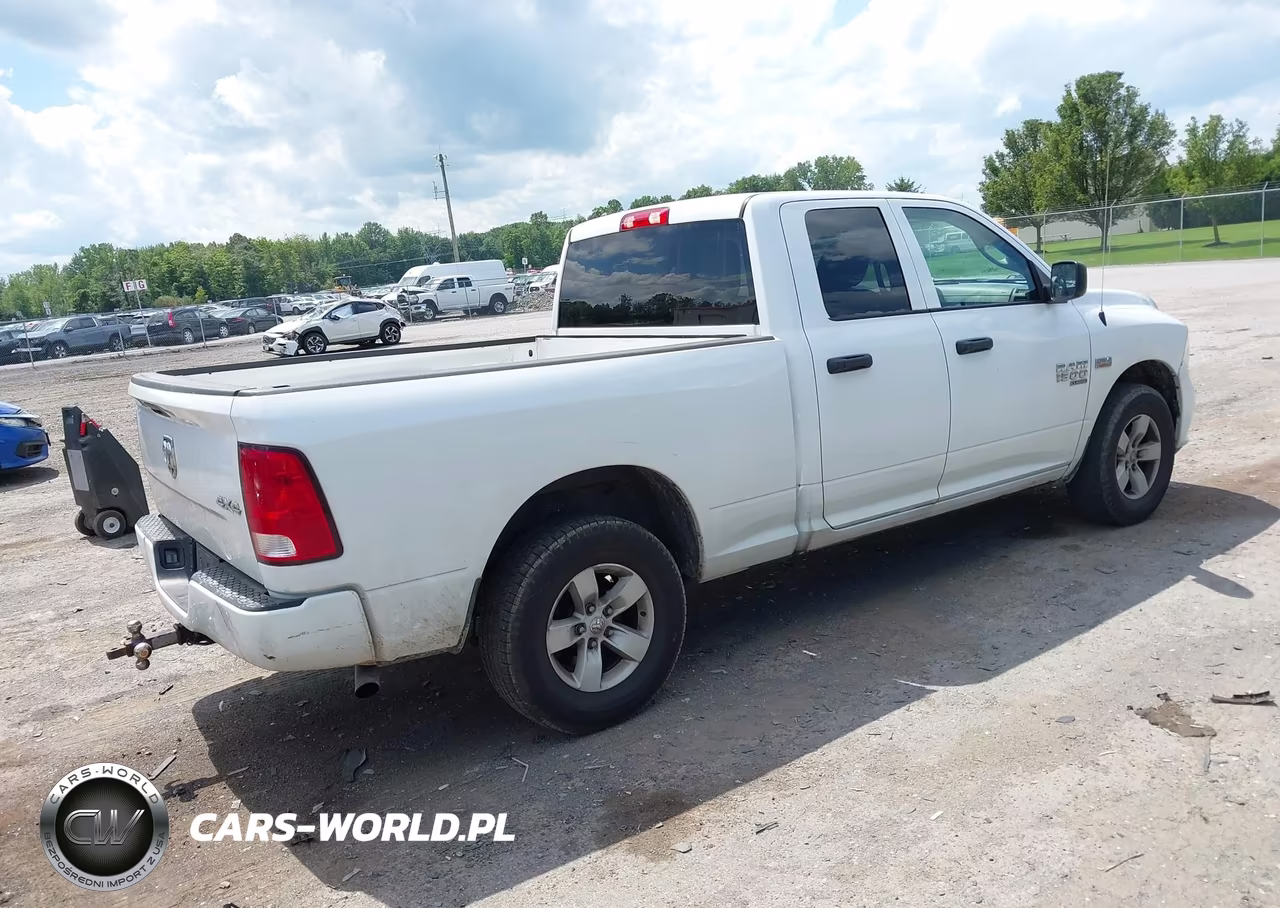 2019 Ram 1500 Classic Express 4X4 6'4 Box VIN:1C6RR7FT3KS501826 - 4
