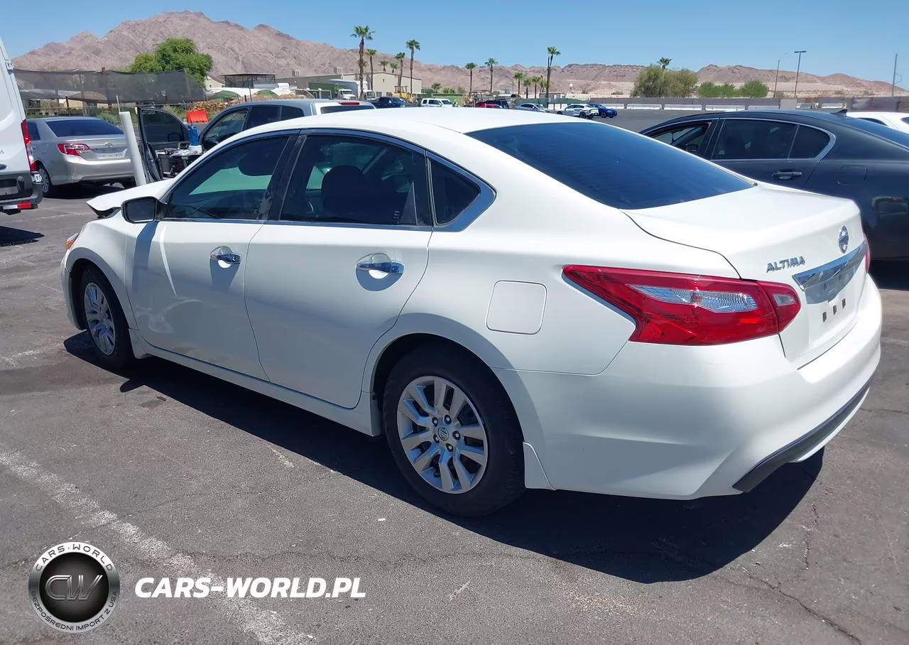 2017 Nissan Altima 2.5 S VIN:1N4AL3AP4HC108808 - 3