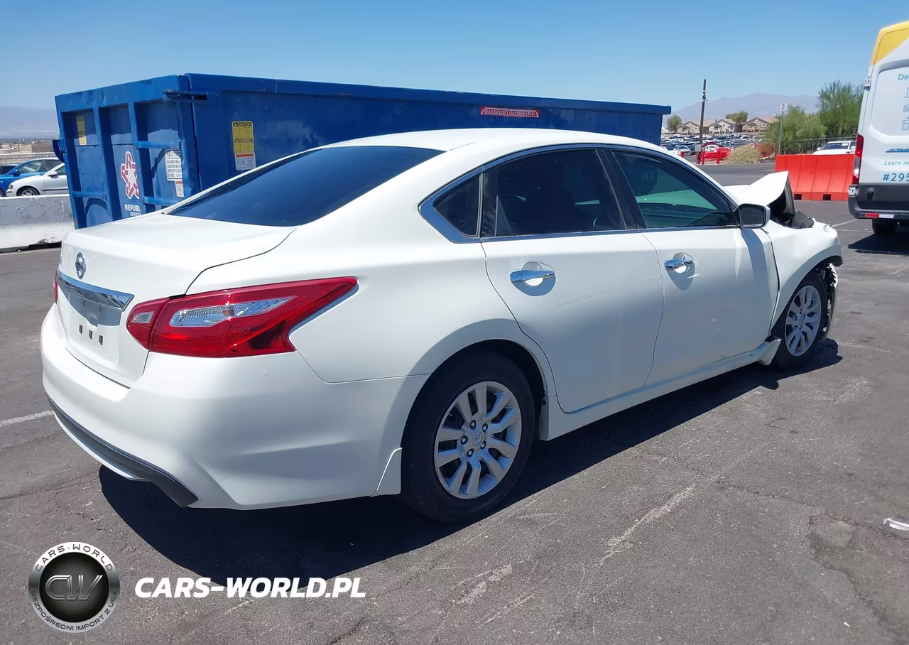 2017 Nissan Altima 2.5 S VIN:1N4AL3AP4HC108808 - 4
