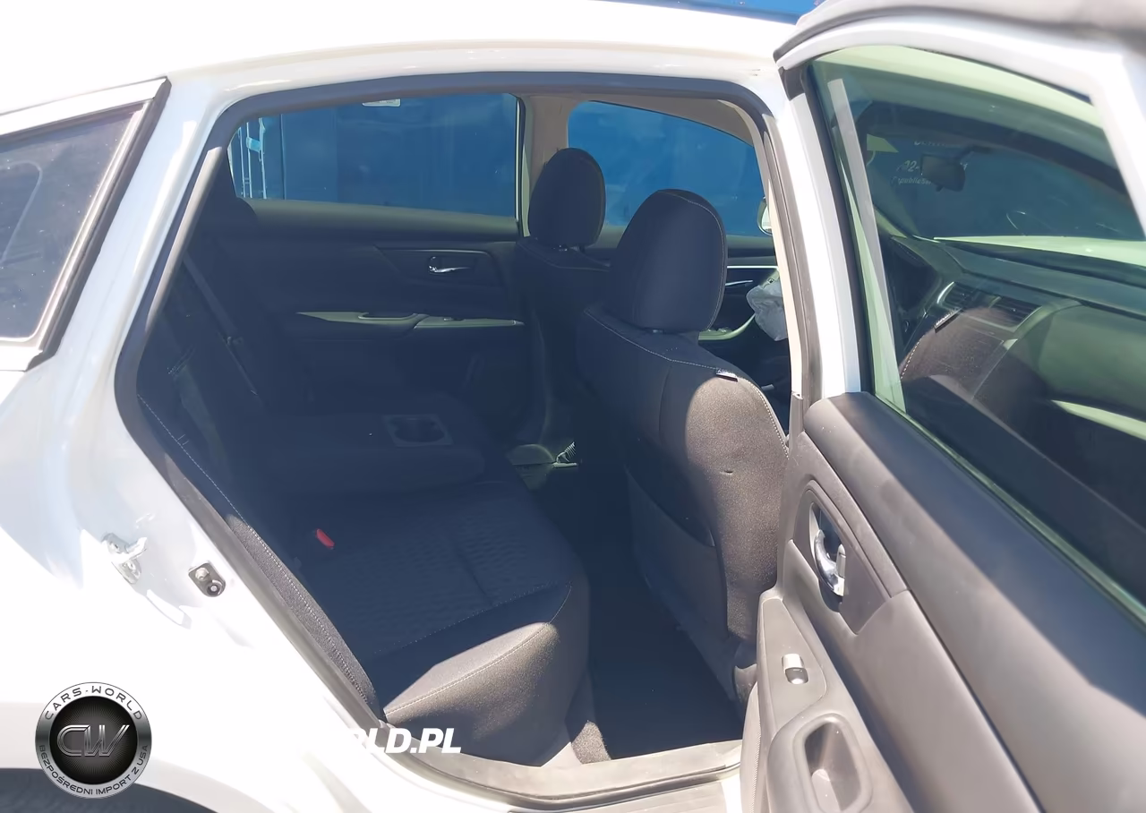 2017 Nissan Altima 2.5 S VIN:1N4AL3AP4HC108808 - 8