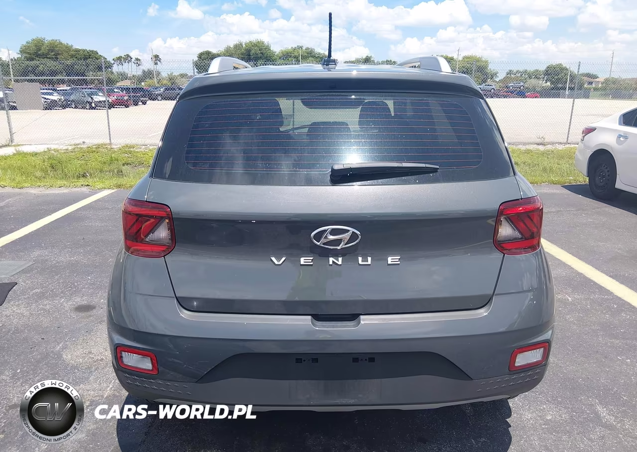 2026 Hyundai Venue Sel VIN:KMHRC8A35TU453903 - 17