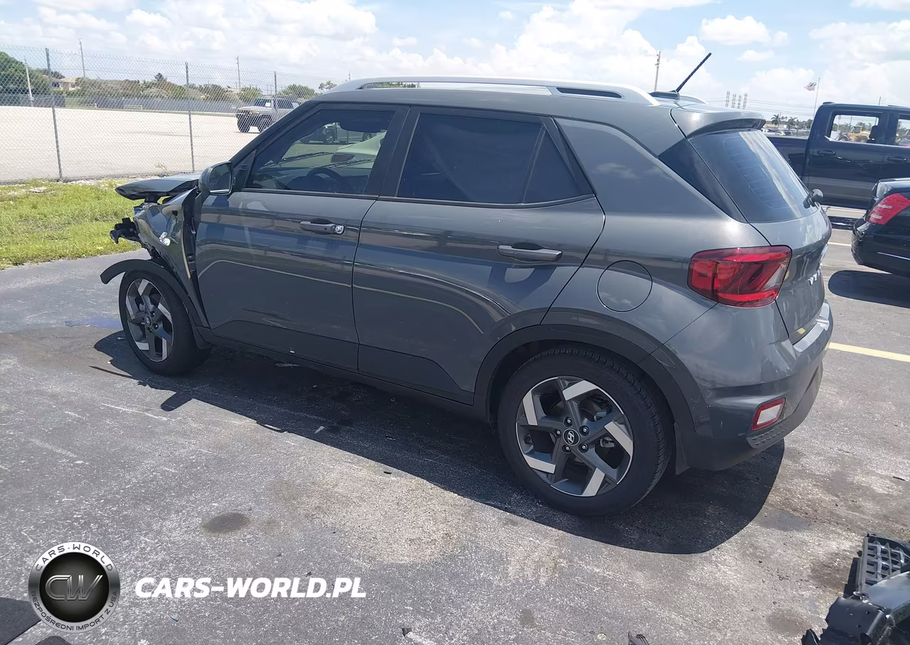 2026 Hyundai Venue Sel VIN:KMHRC8A35TU453903 - 3