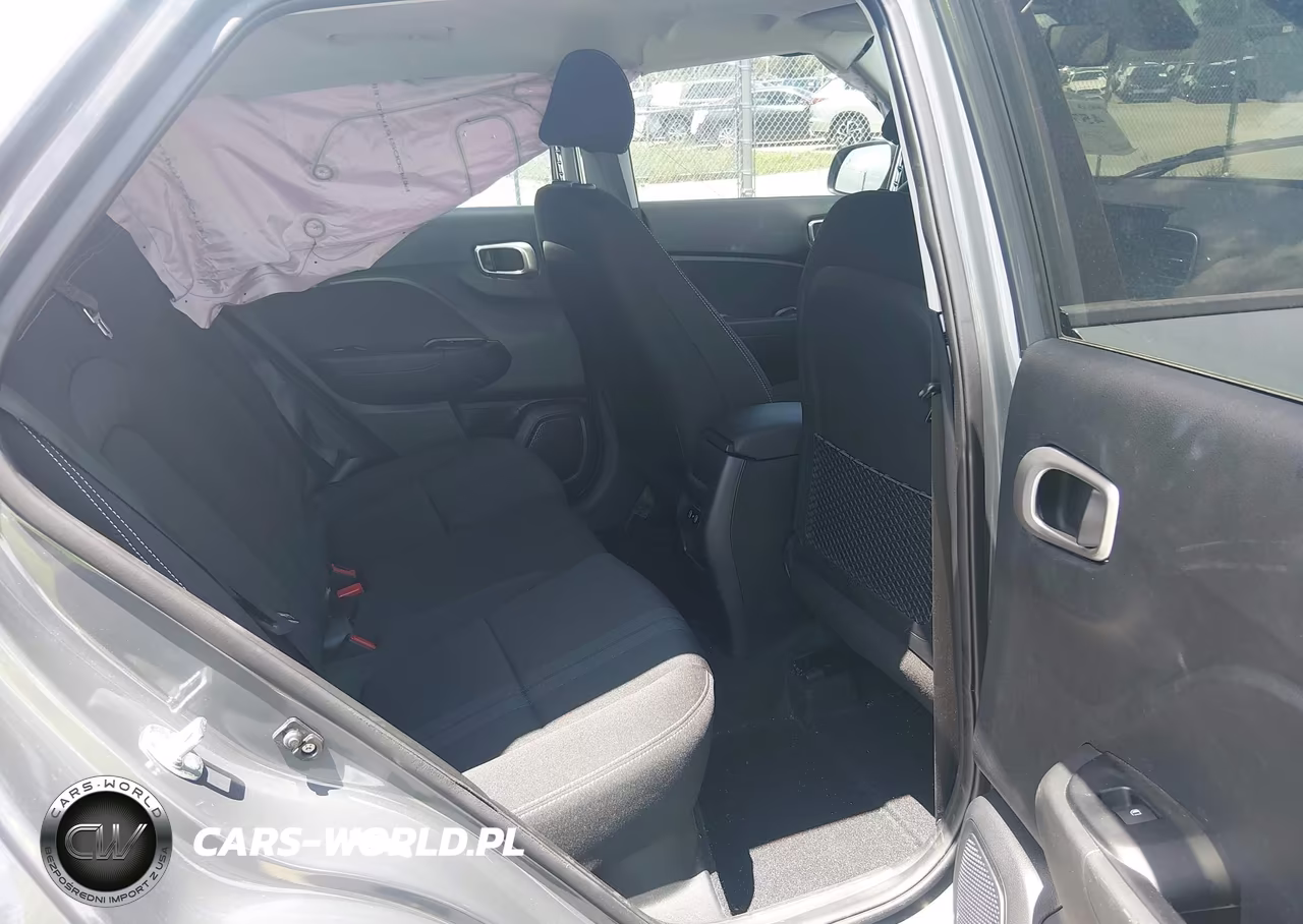2026 Hyundai Venue Sel VIN:KMHRC8A35TU453903 - 8