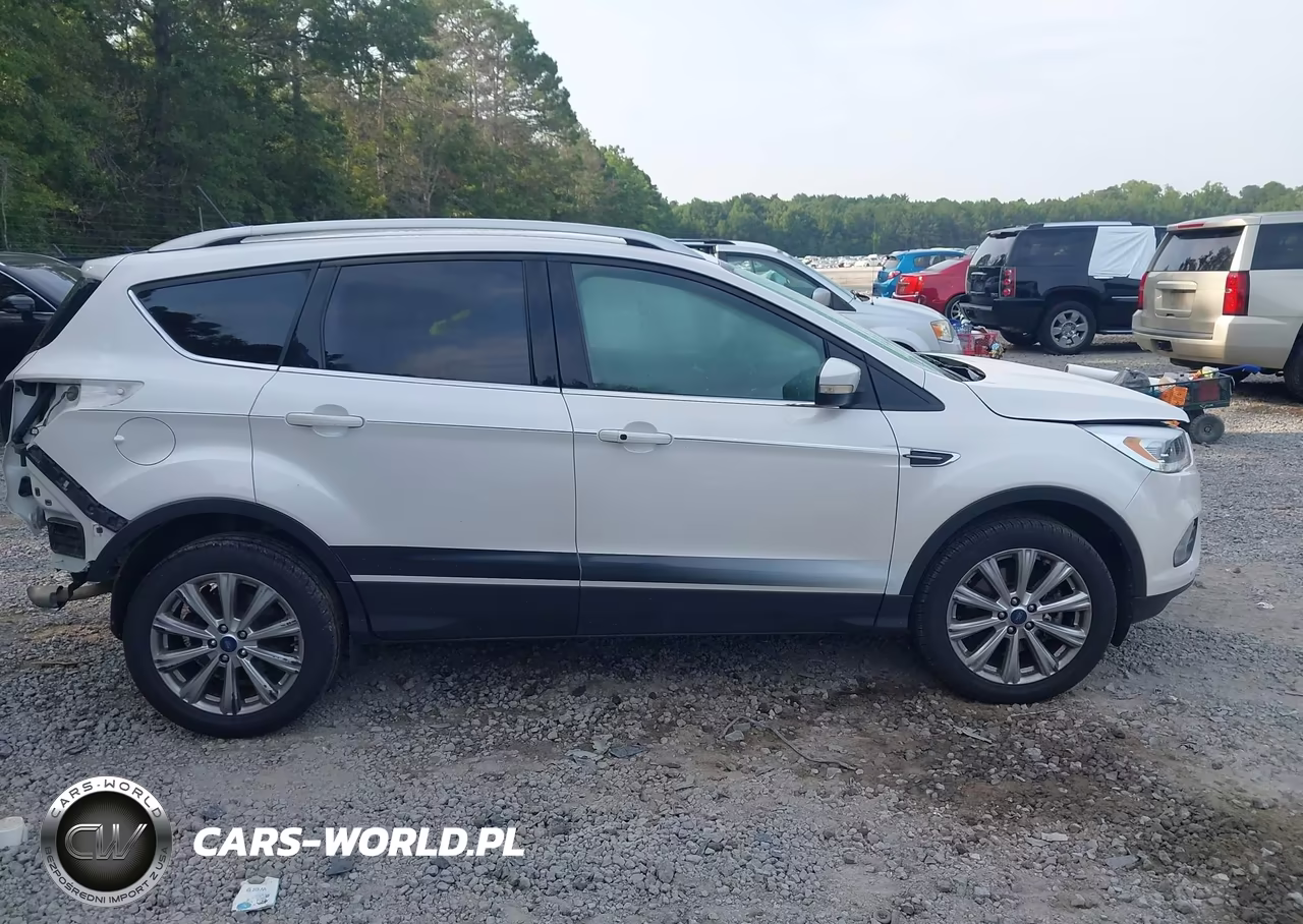 2018 Ford Escape Titanium VIN:1FMCU9J95JUB25746 - 14