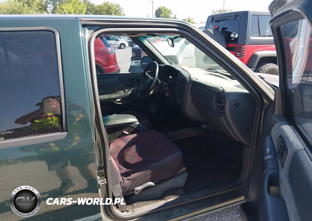 2002 GMC Sonoma Sls VIN:1GTDT13W52K200880 - 5