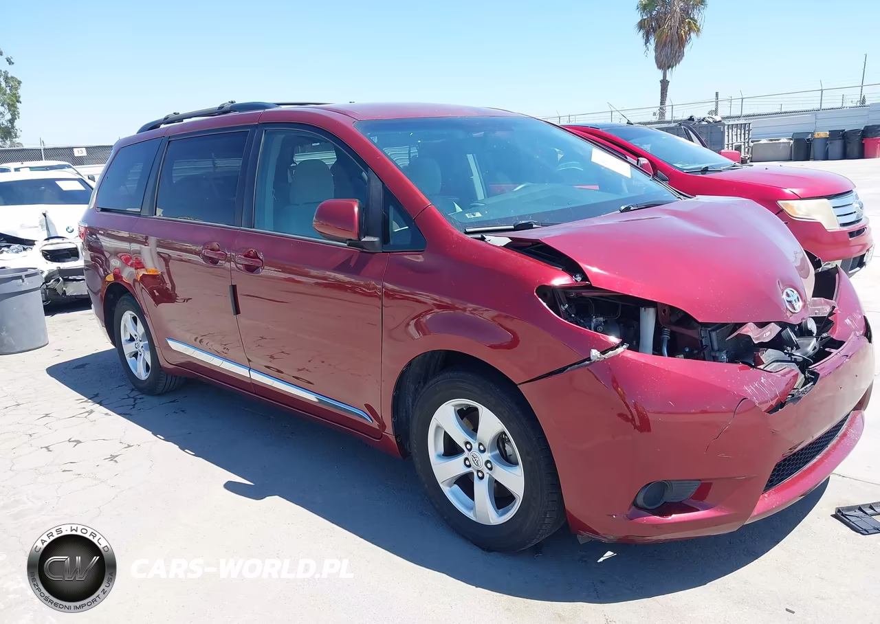 2017 Toyota Sienna Le 8 Passenger – zdjęcie 1 z 22