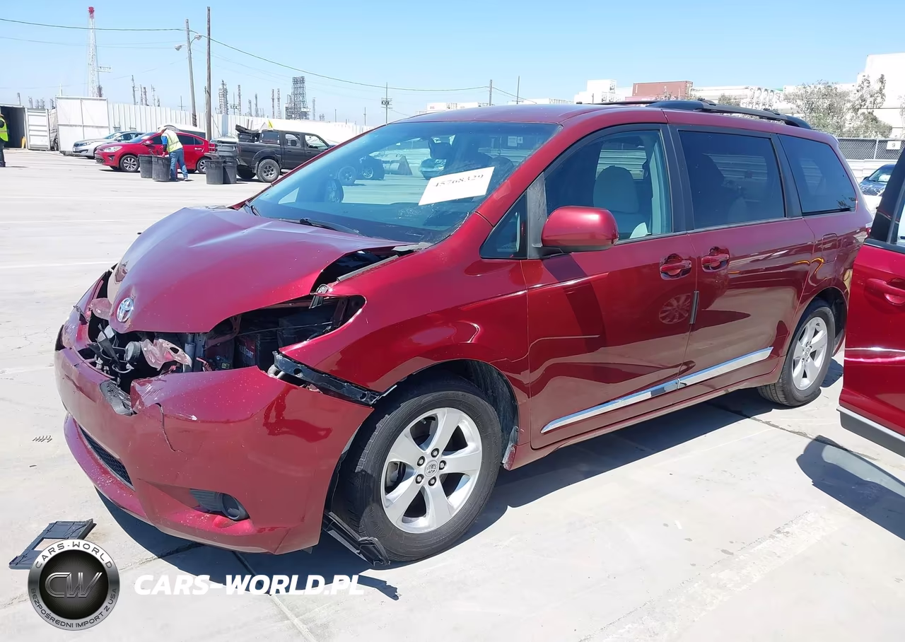 2017 Toyota Sienna Le 8 Passenger VIN:5TDKZ3DC9HS817481 - 2